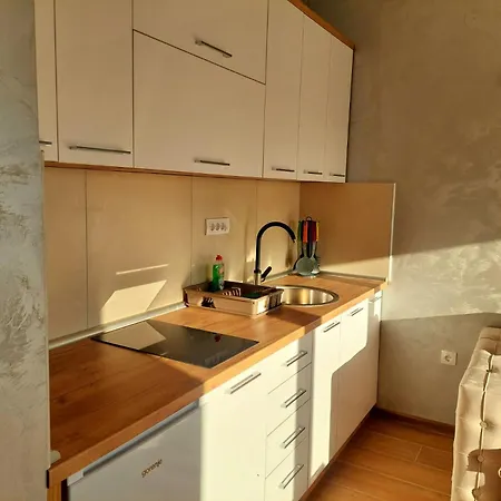 Lägenhet Divci Tron 9