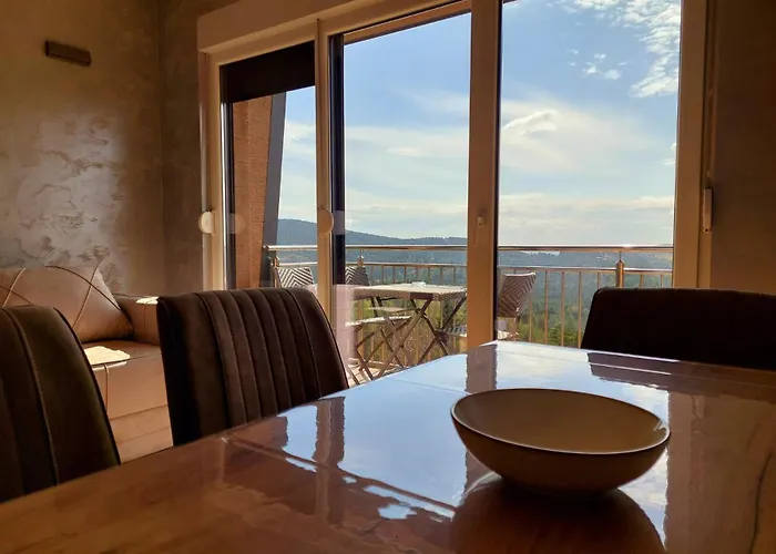 Divci Tron 9 * Divčibare