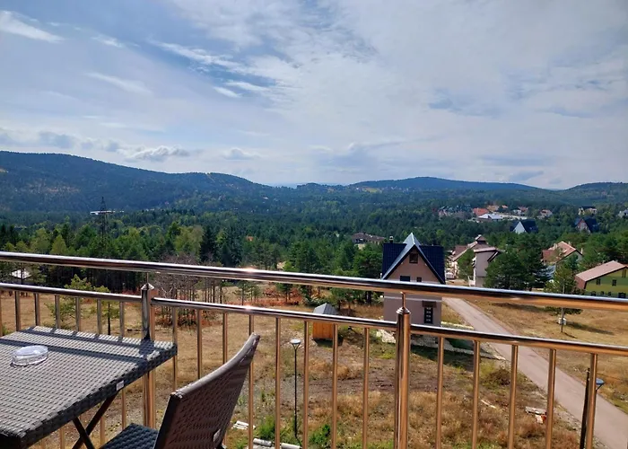 아파트 Divci Tron 9 *